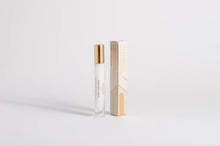 Load image into Gallery viewer, Meeraboo Luxury Travel Linen and Room Spray