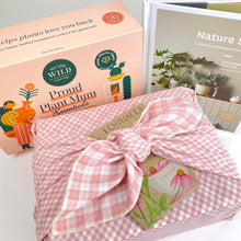 Load image into Gallery viewer, Plant Lover’s Gift Box