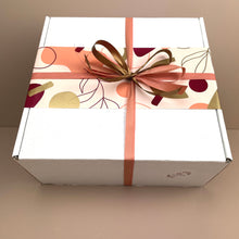 Load image into Gallery viewer, Paws Gift Box