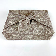 Load image into Gallery viewer, Thrive Self-Care Gift Box