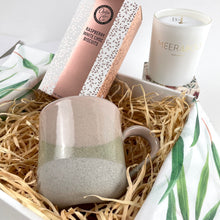 Load image into Gallery viewer, Australiana Gift Box