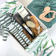 Load image into Gallery viewer, Congratulations Mum and Baby Unisex Gift Box