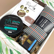 Load image into Gallery viewer, Winter Paws Gift Box
